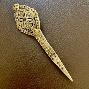 Vintage Art Deco–Style Marcasite Brooch / Dress Clip